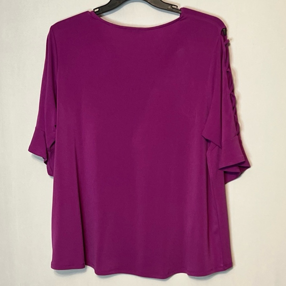 Adrianna Papell Strapped Split  Sleeve V-Neck Stretch Top Blouse Tee Size 1x. - Picture 2 of 7